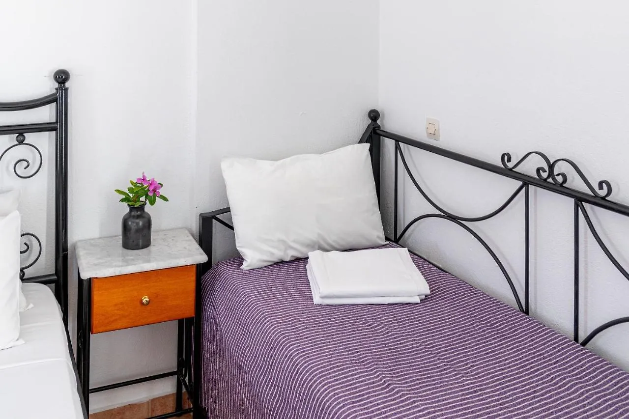 Sofia Apartments By The Sea 0*, Ορνός Ελλάδα