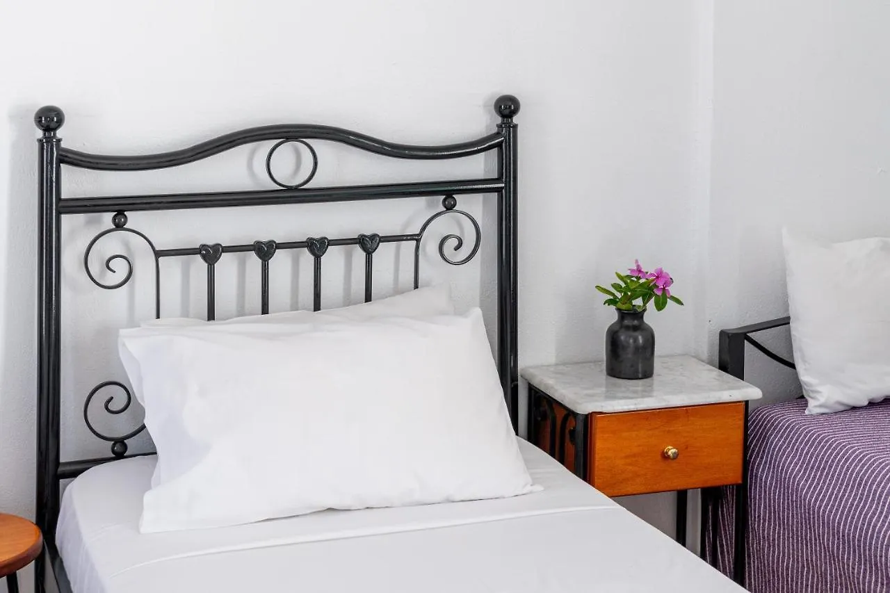 Sofia Apartments By The Sea Apartmanhotel